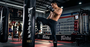 The Science of the Squeeze: How Compression Pants Reduce Muscle Fatigue During Training