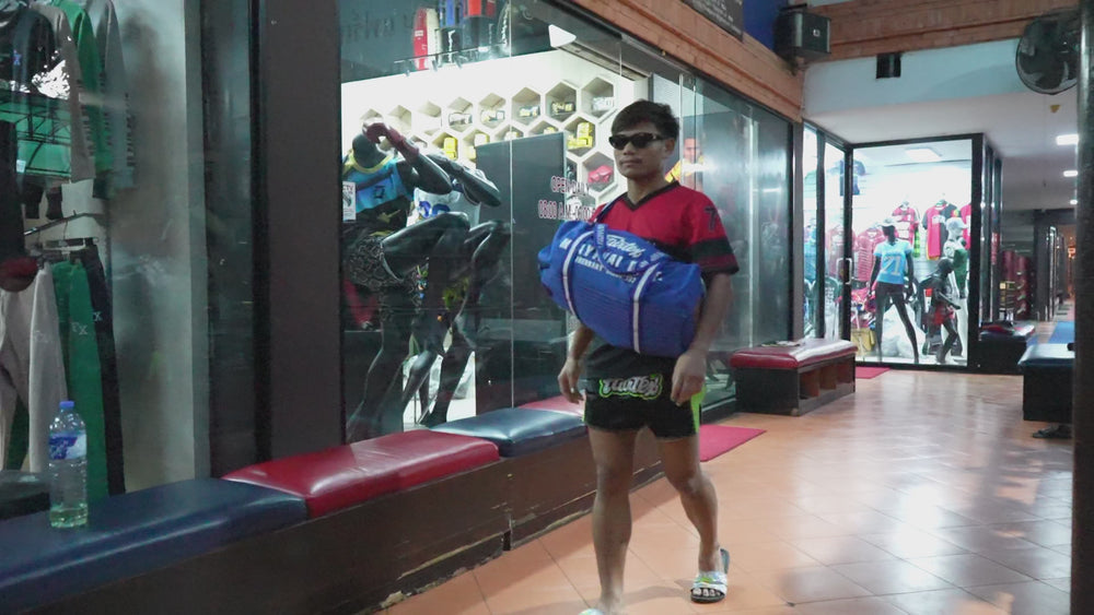 Fairtex BAG9 Retro Style Barrel Gym Bag